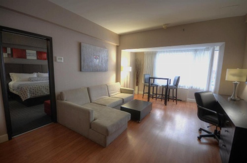 Armon Plaza Montreal Airpt, Trademark Collection by Wyndham image 11