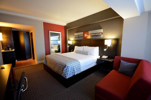 Armon Plaza Montreal Airpt, Trademark Collection by Wyndham image 43