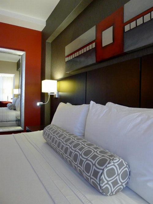 Armon Plaza Montreal Airpt, Trademark Collection by Wyndham image 8